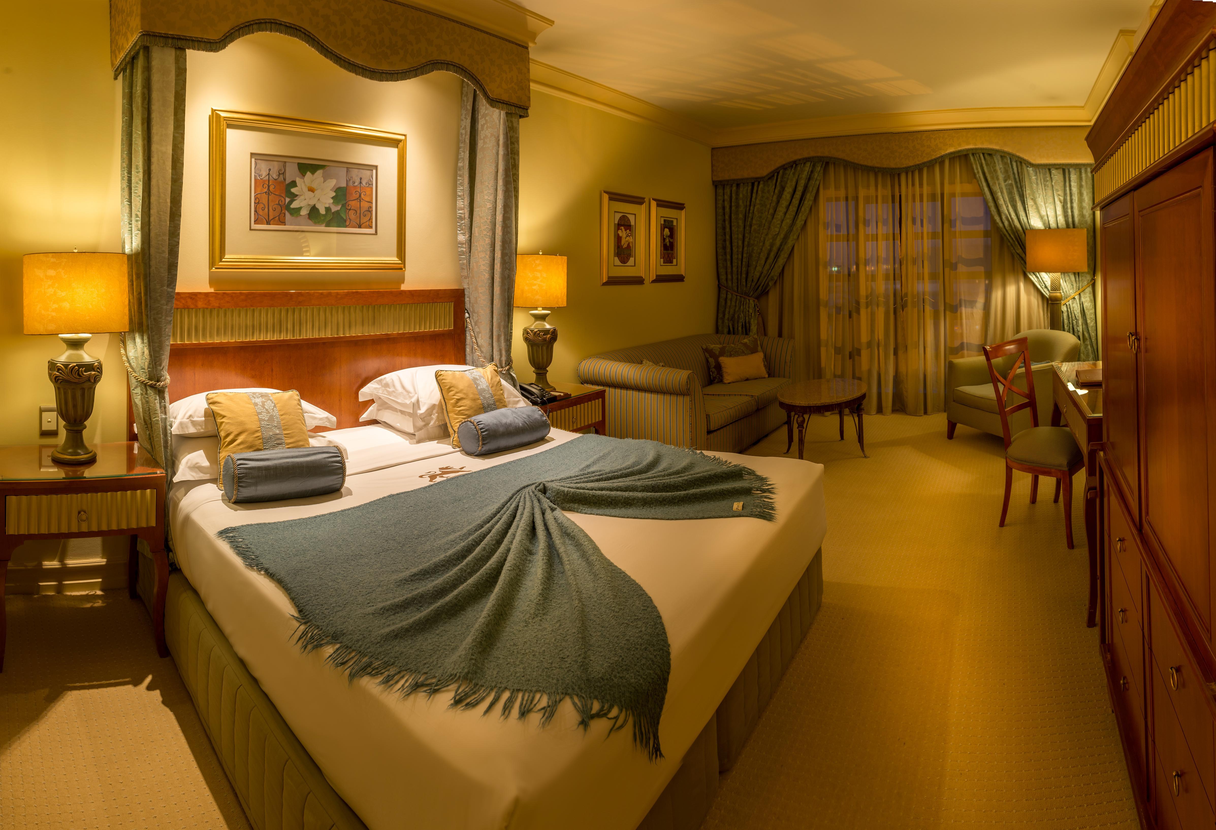 Peermont D'Oreale Grande At Emperors Palace Kempton Park Esterno foto