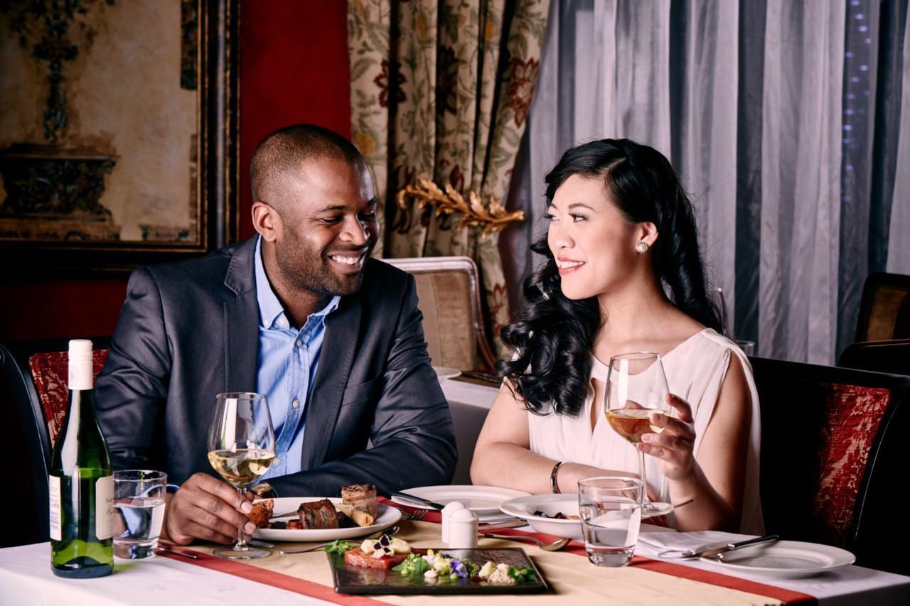 Peermont D'Oreale Grande At Emperors Palace Kempton Park Esterno foto