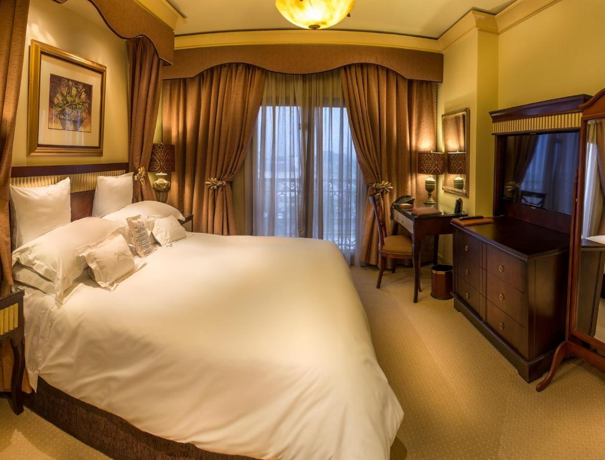 Peermont D'Oreale Grande At Emperors Palace Kempton Park Esterno foto